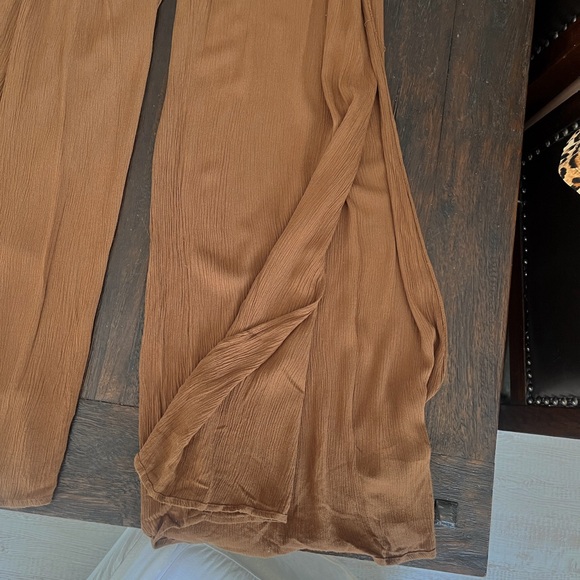 FOREVER 21 STRETCHY WAISTED FLOWY WIDE LEG PANTS WITH SLIT 💫⭐️ - Picture 6 of 6